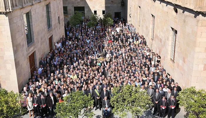Els alcaldes de Catalunya donen suport al 9N