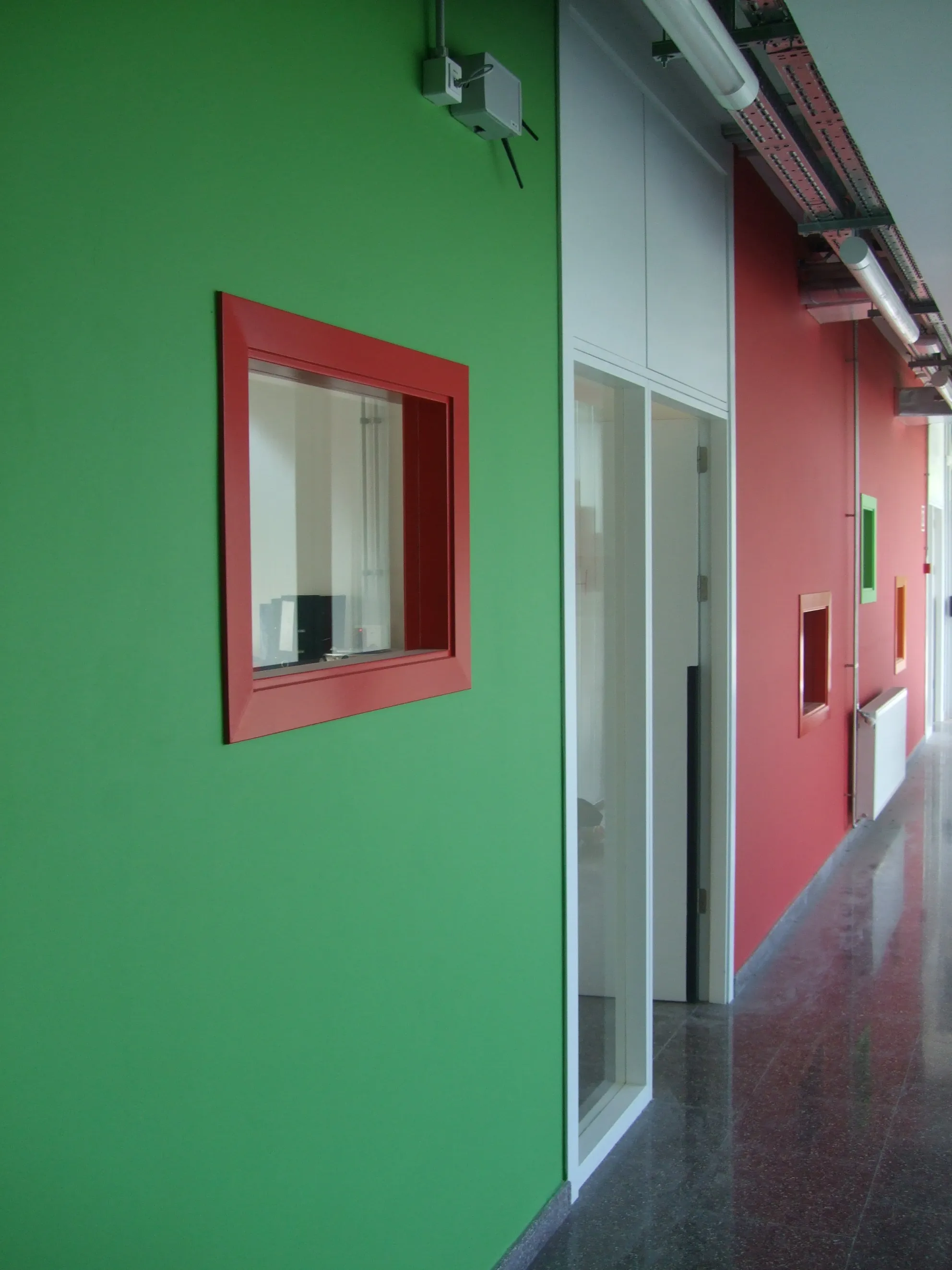 Interior escola els Castanyers