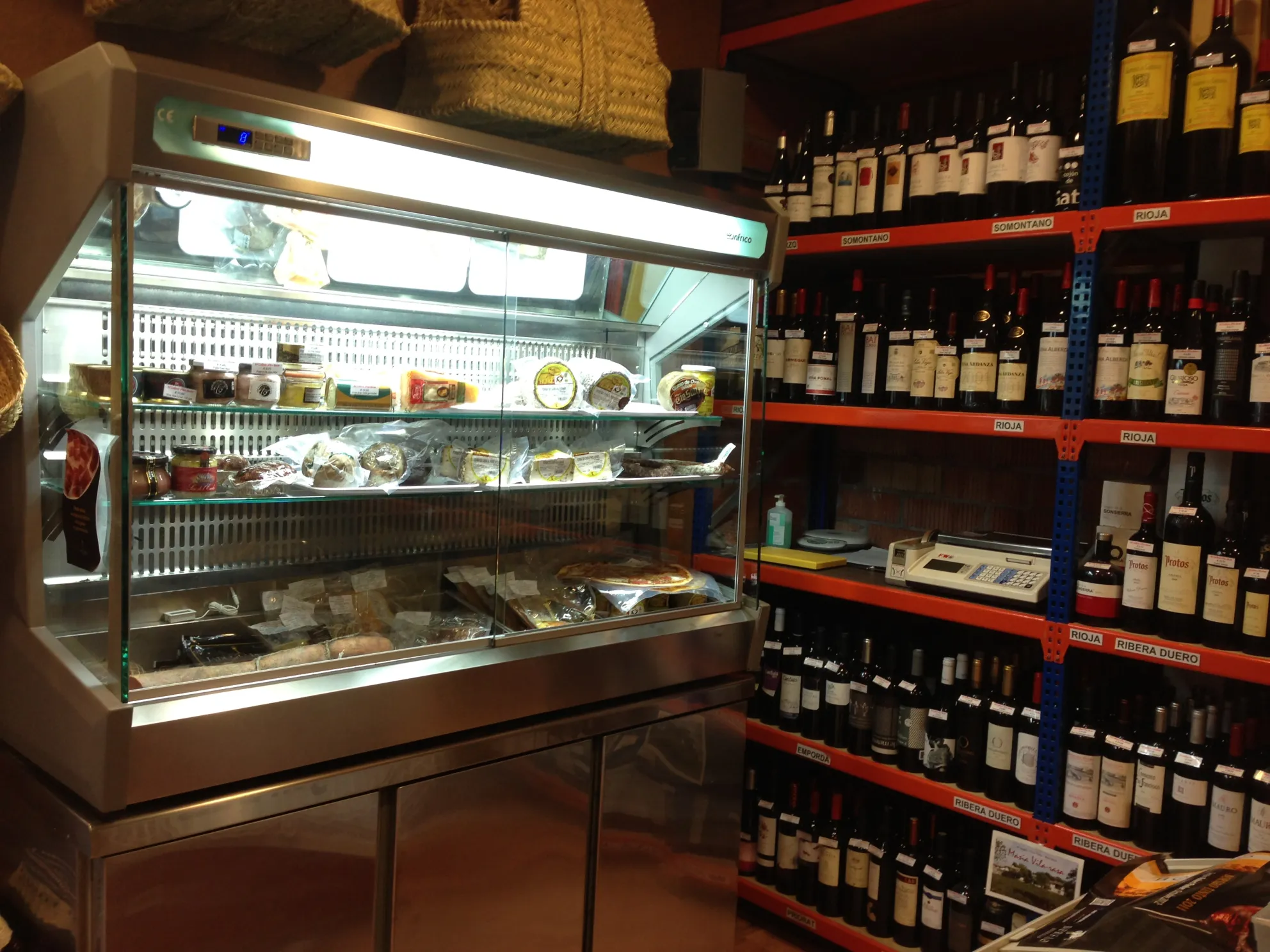 Interior del Celleret d'en Boom
