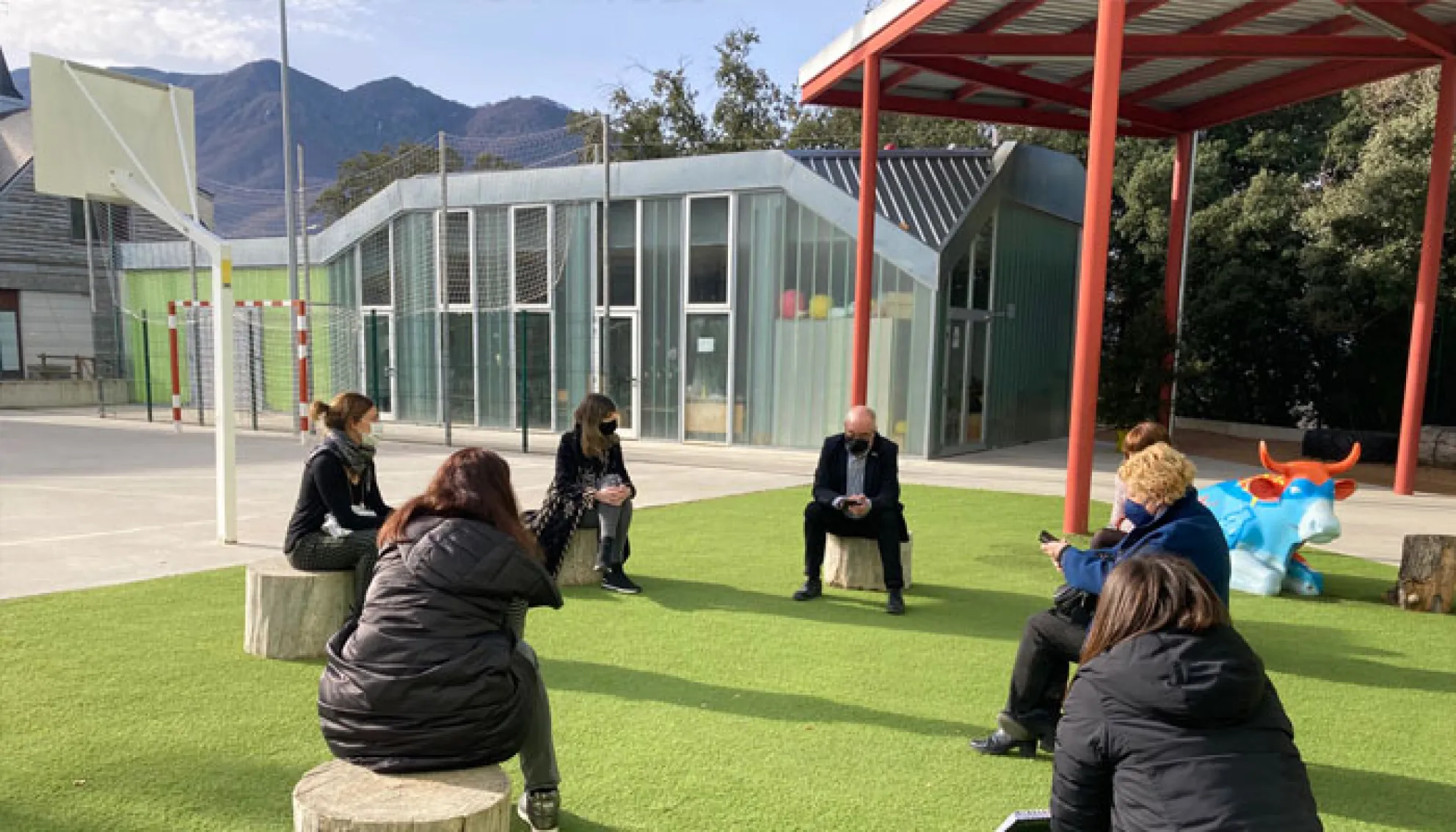 Josep Bargalló, Conseller d'Educació, visita Viladrau