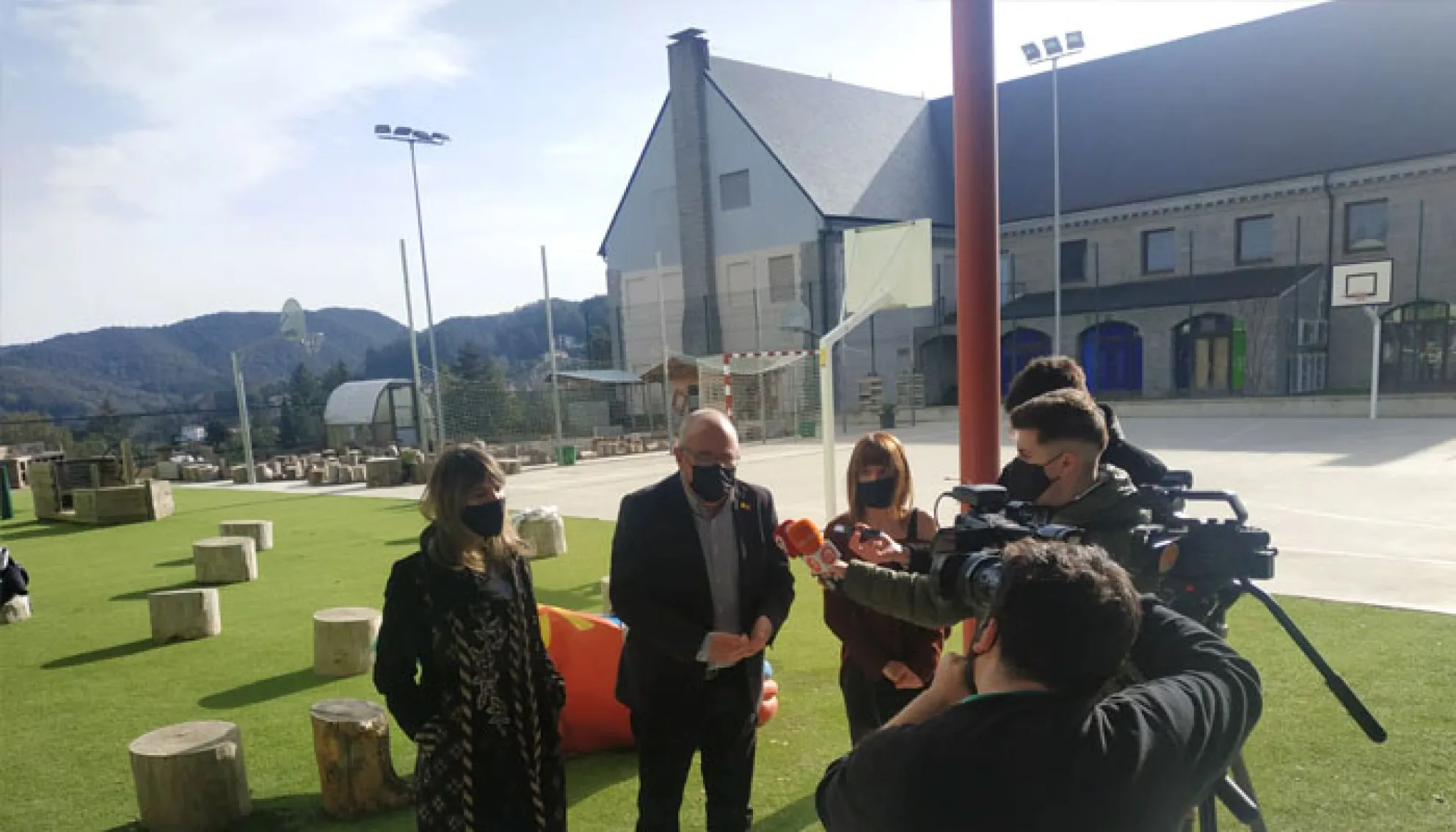 Josep Bargalló, Conseller d'Educació, visita Viladrau